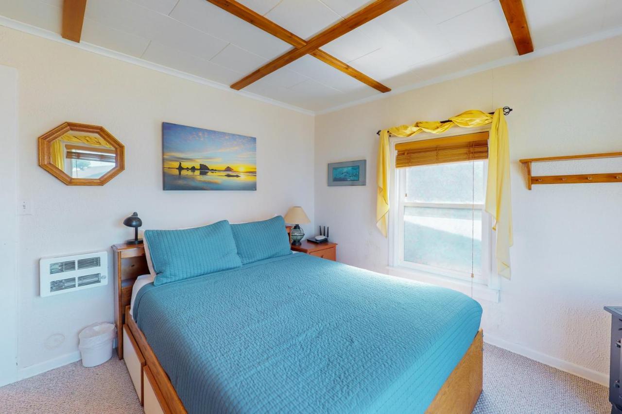 Coastal Breeze Villa Депо Бей Екстериор снимка