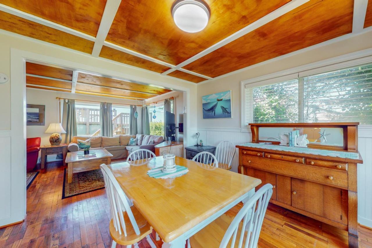 Coastal Breeze Villa Депо Бей Екстериор снимка